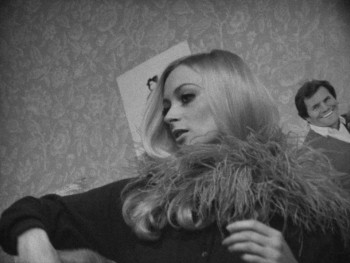 A Woman Kills (1968) download